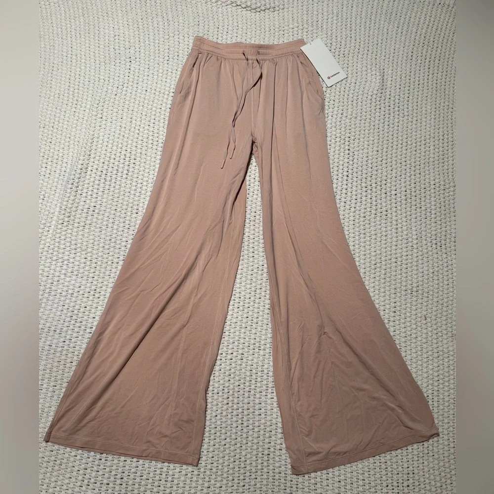 Lululemon Modal High-Rise Wide-Leg Lounge Pant Misty Shell Pink size 4 - Picture 2 of 7
